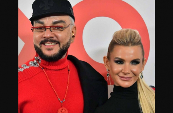 Филипп Киркоров перевоплотился в женщину ради корпоративного выступления