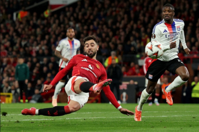 Невероятное возвращение "МЮ": как команда перевернула поражение в Манчестере в матче с "Лионом"