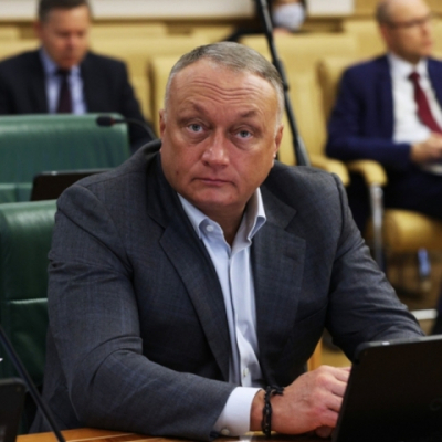 Дмитрий Савельев: политик, меценат и человек с темным пятном на биографии