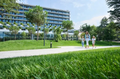 "Тюрьма для жира" и аюрведа: как в России набирает популярность оздоровительный туризм высокого класса